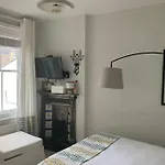 Beautiful Flat In Fulham!